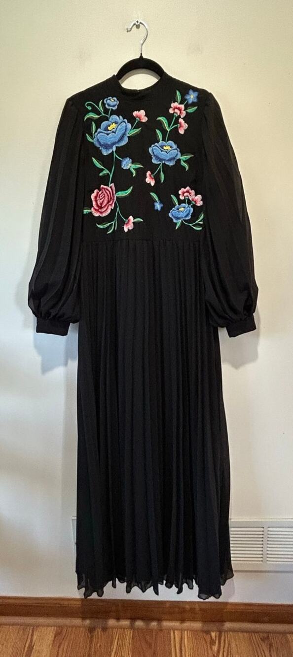 Asos highneck pleated long sleeve skater maxi dress with embroidery black size 8